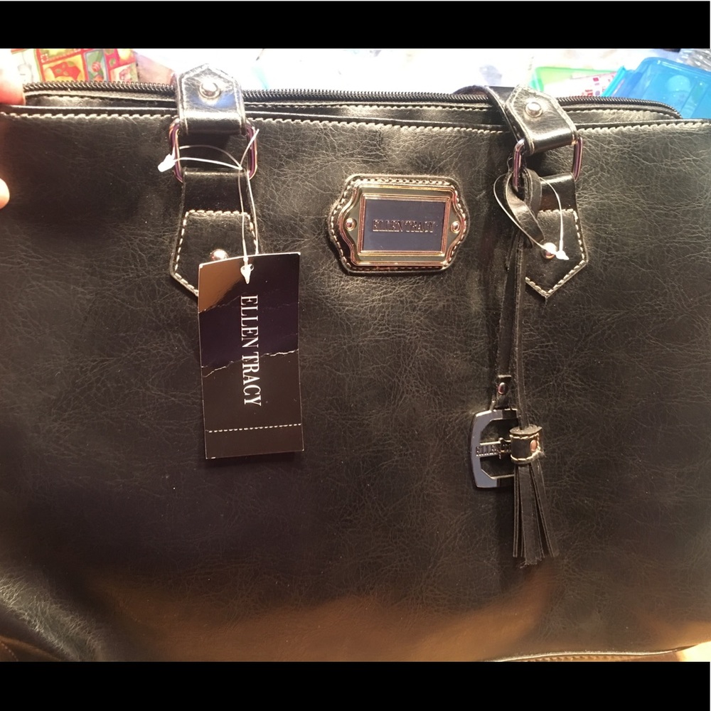 New with tag Ellen Tracy purse